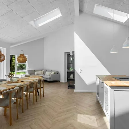 M379-vaeggerlose-baeverstien-43 Bøtø By